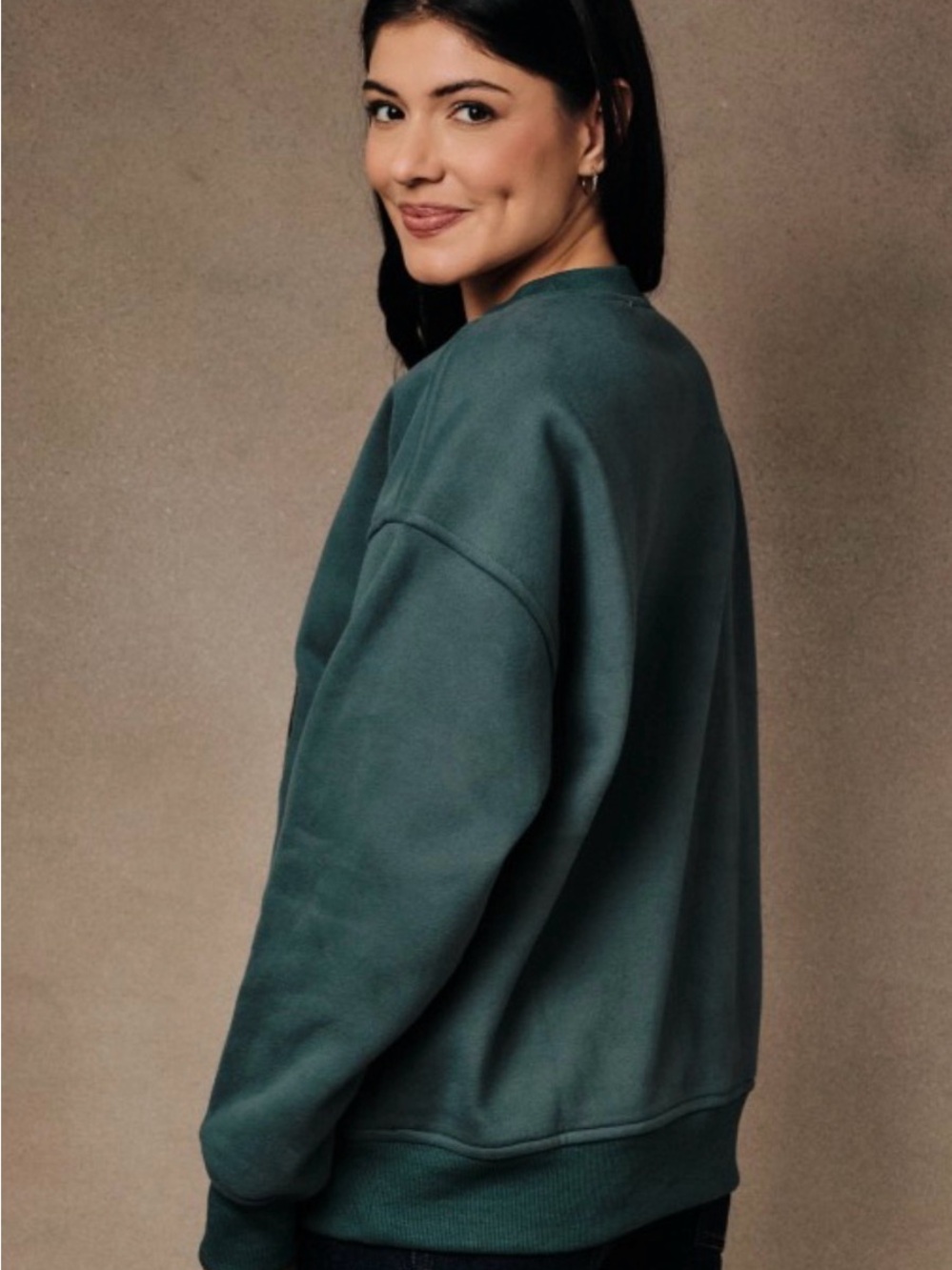 02 Yellowstone green Graphic Sweatshirt - Picture 4 of 4